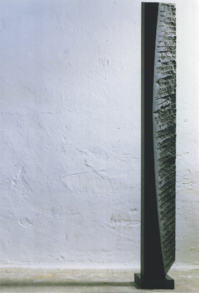 Nero Asolut, 22 x 14 x 185 cm, Impala, 1987