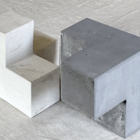 Struktur, Würfel 40 cm, Beton und Farbe, 2022