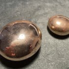 21122024 Vg. Form ø 70 x 38 mm, Hg. ø 49 x 28 mm, Bronze nach Lavakiesel