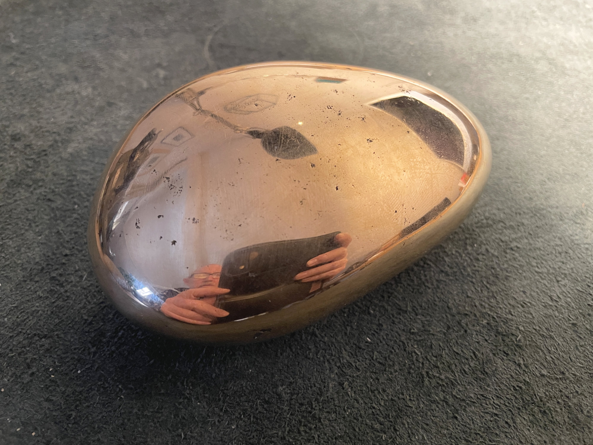 Form 10012025, Bronze 138 x 90 x 55 mm