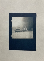 Tisch, Kontaktkopie vom sw-Negativ Mittelformat