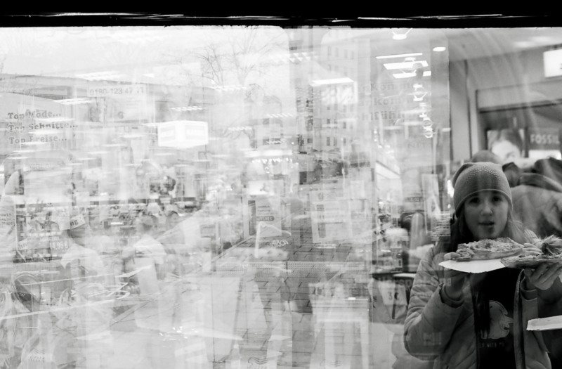 Serie Zeitverschüttung Aufnahme mit Zorki 3c, digitalisiert vom KB Negativ # 06062018-A