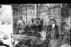 Serie Zeitverschüttung Aufnahme mit Zorki 3c, digitalisiert vom KB Negativ # 06062018-B