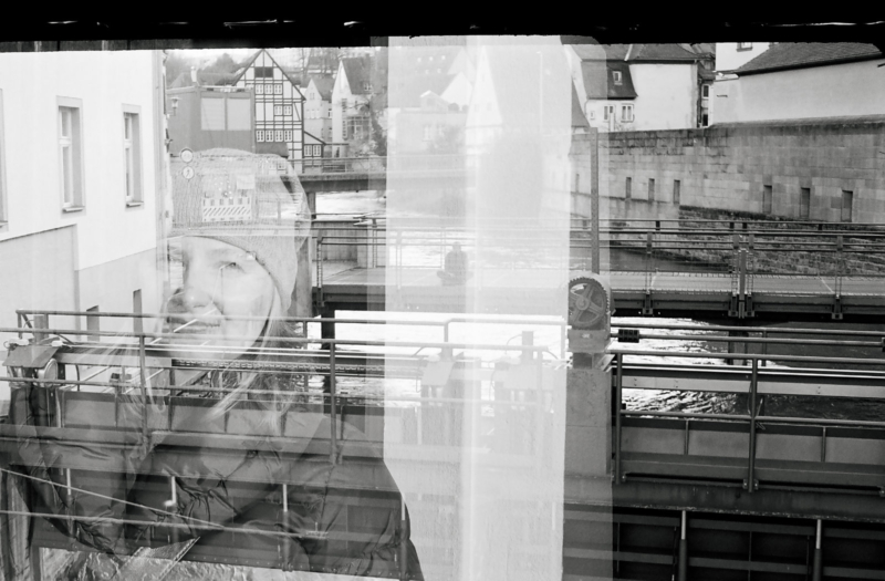 Serie Zeitverschüttung Aufnahme mit Zorki 3c, digitalisiert vom KB Negativ # 06062018-D